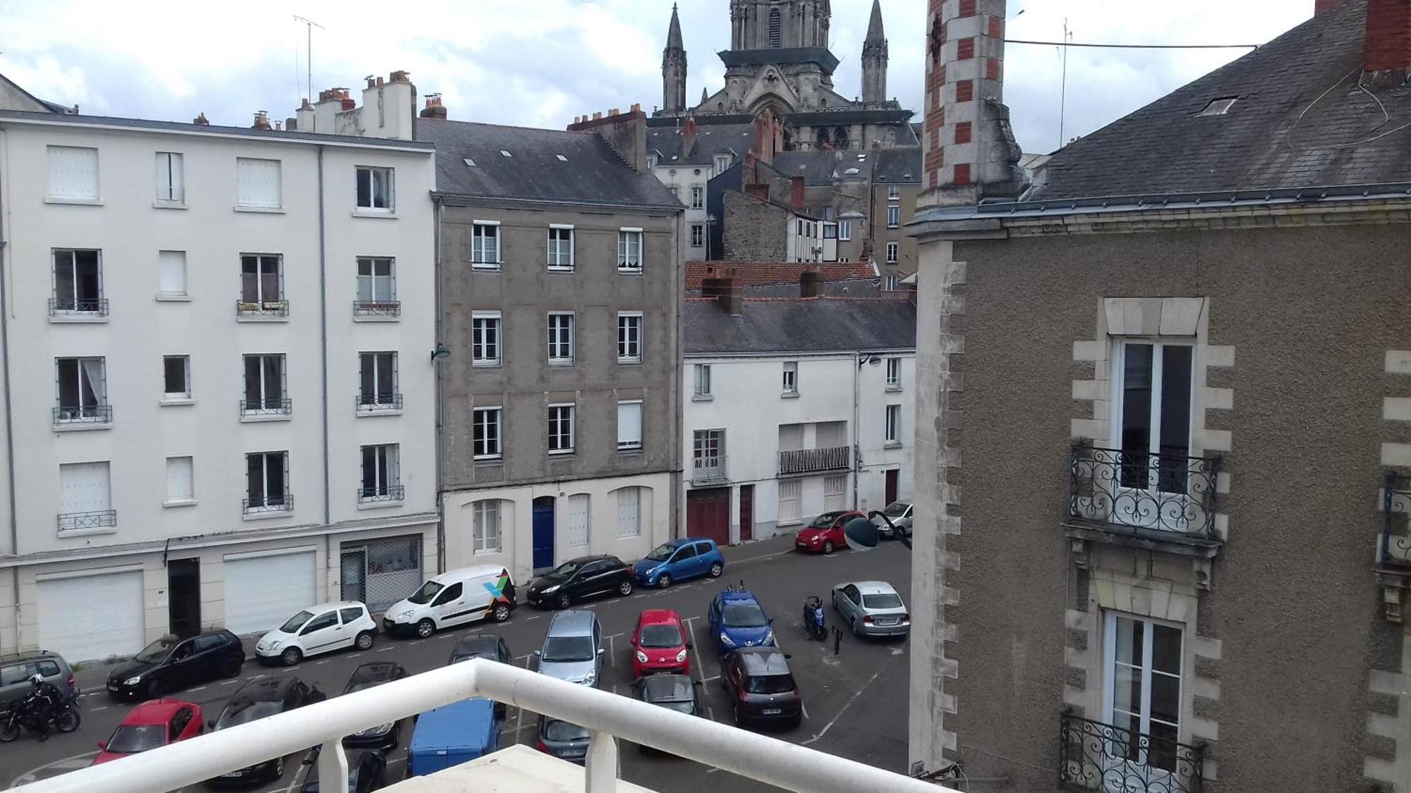 Cosy Centre-ville, Balcon Apartamento